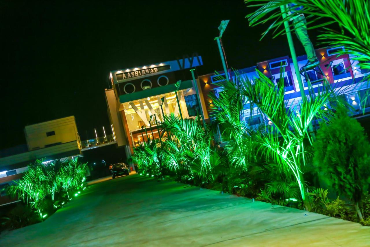 Aashirwad Hotels & Resort Shamgarh Екстер'єр фото