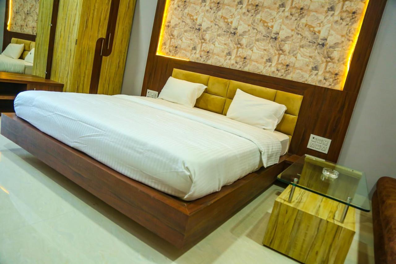 Aashirwad Hotels & Resort Shamgarh Екстер'єр фото